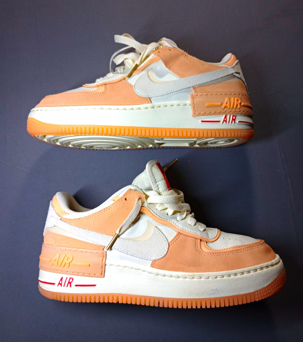 Nike Air Force 1 Low Top Leather Sneakers women's size 9 White/Peach DM8157-700